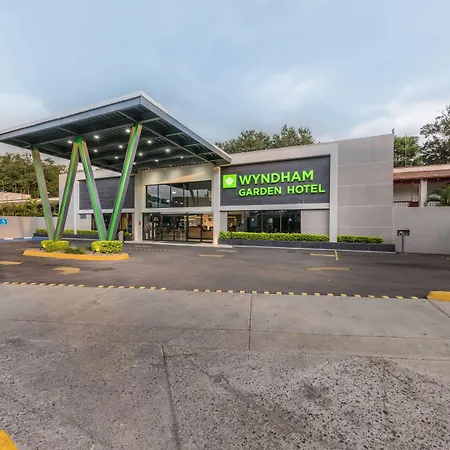 Hotel Wyndham Garden Guadalajara Expo Plaza Del Sol